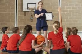 半程之后，湖人该怎么交易？