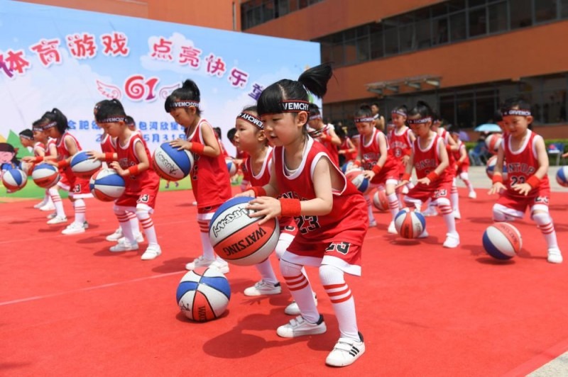 米兰平佛罗伦萨不败纪录延续，争冠形势愈发微妙