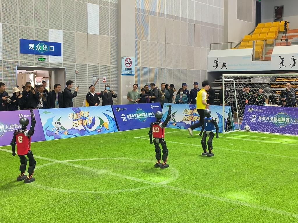 前曼联助教：阿莫林带领曼联走在正确道路上，对未来充满期待